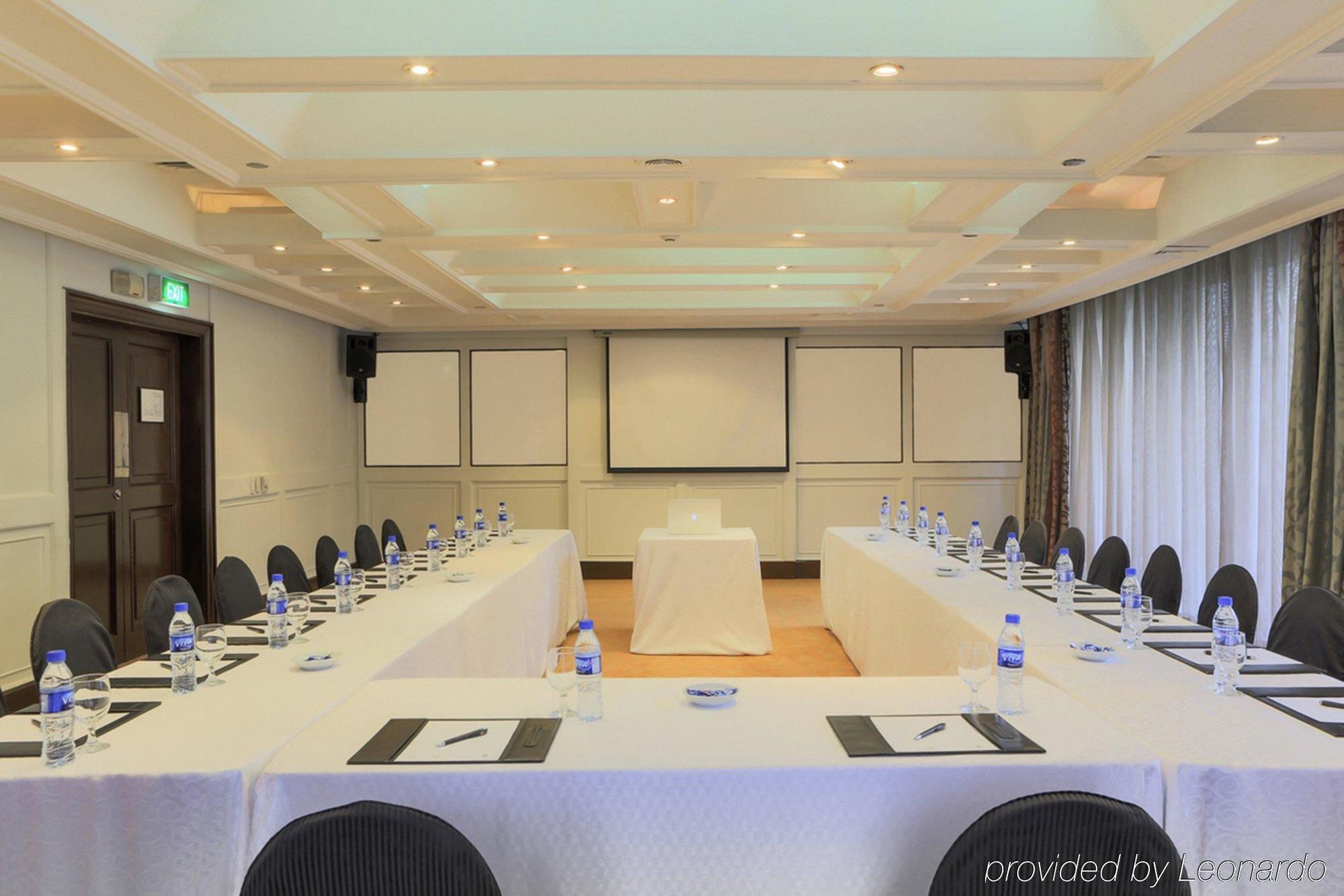 Intercontinental Manila Hotel Makati City ภายนอก รูปภาพ