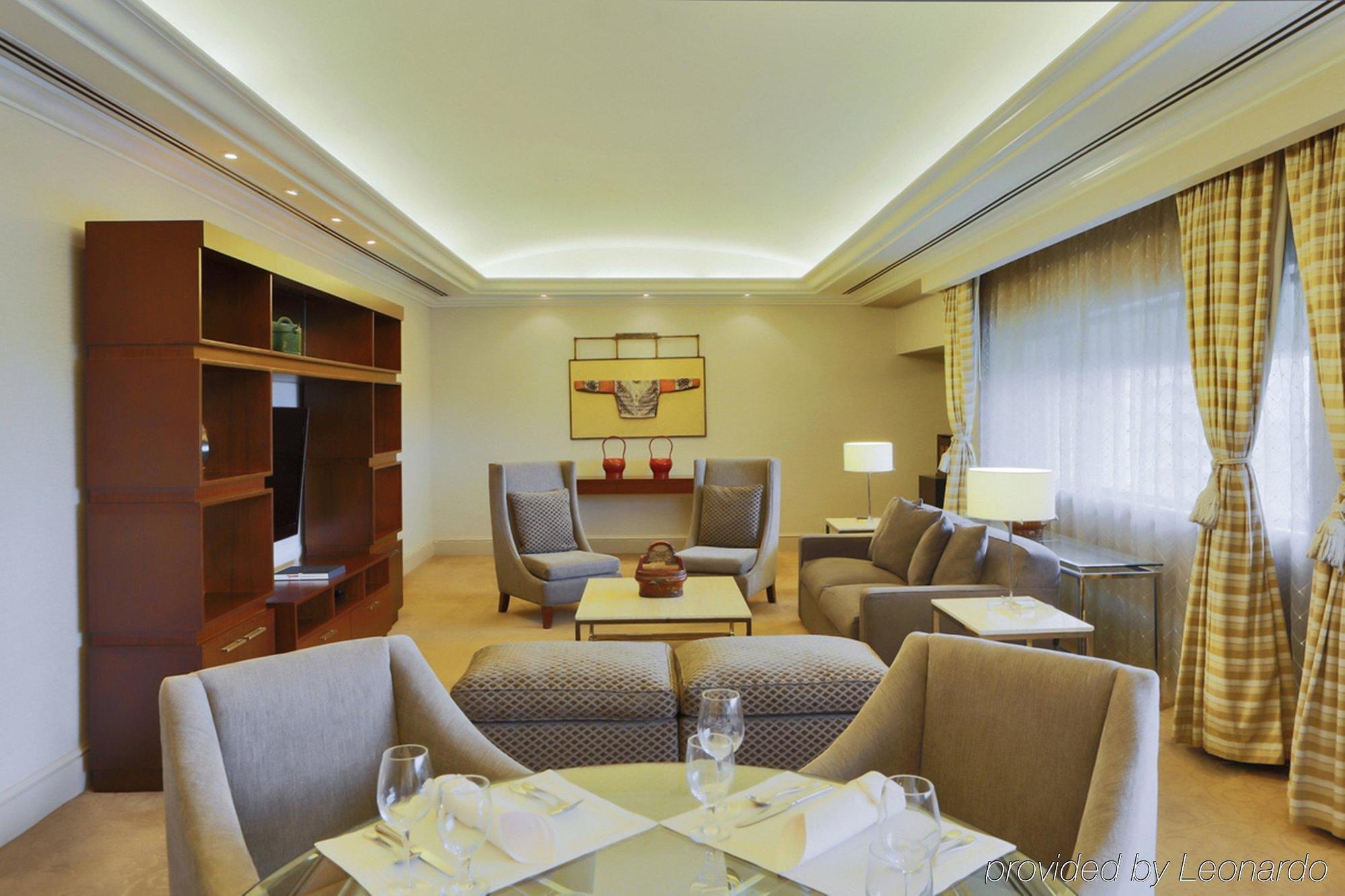 Intercontinental Manila Hotel Makati City ภายนอก รูปภาพ