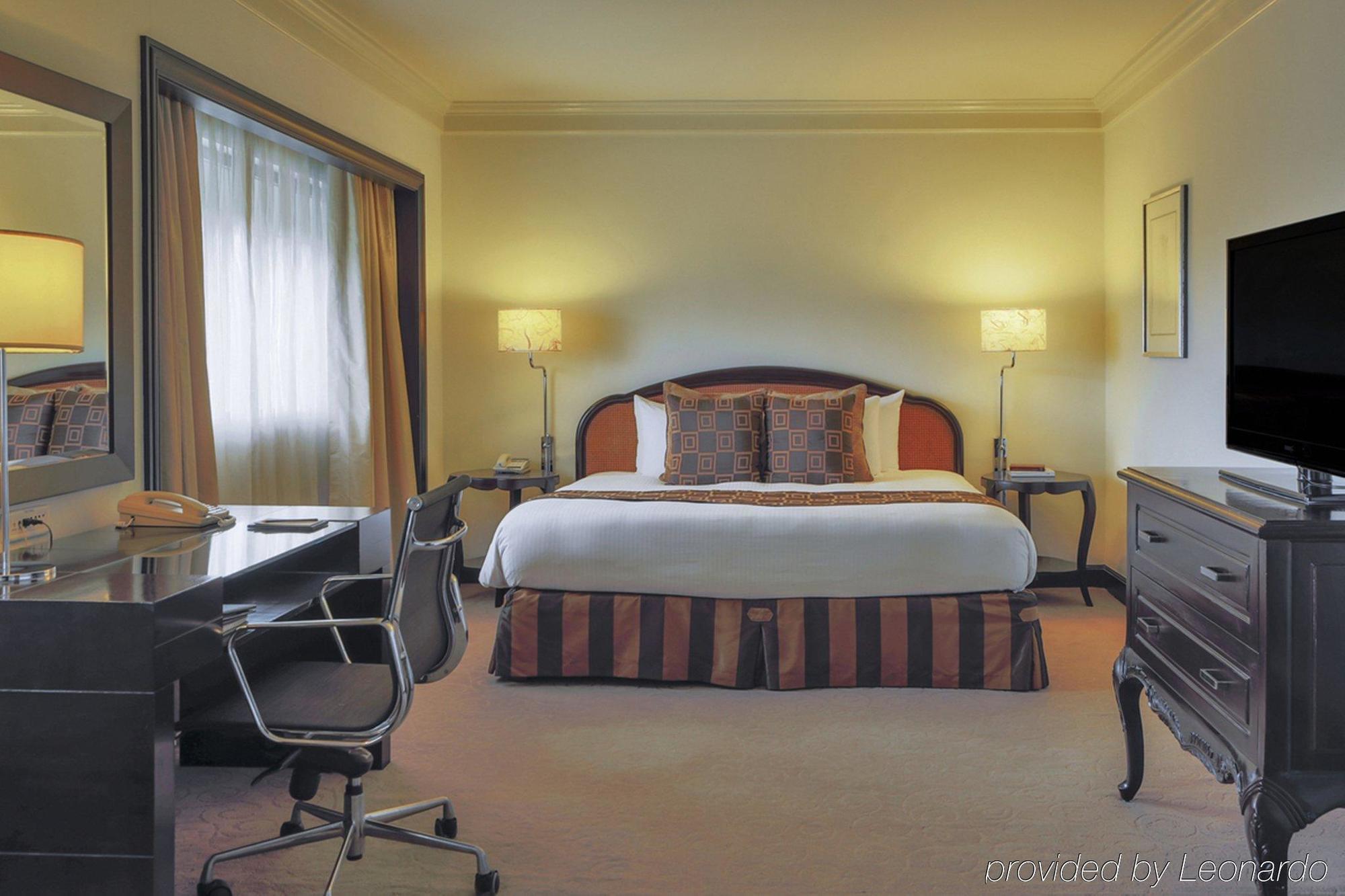 Intercontinental Manila Hotel Makati City ภายนอก รูปภาพ