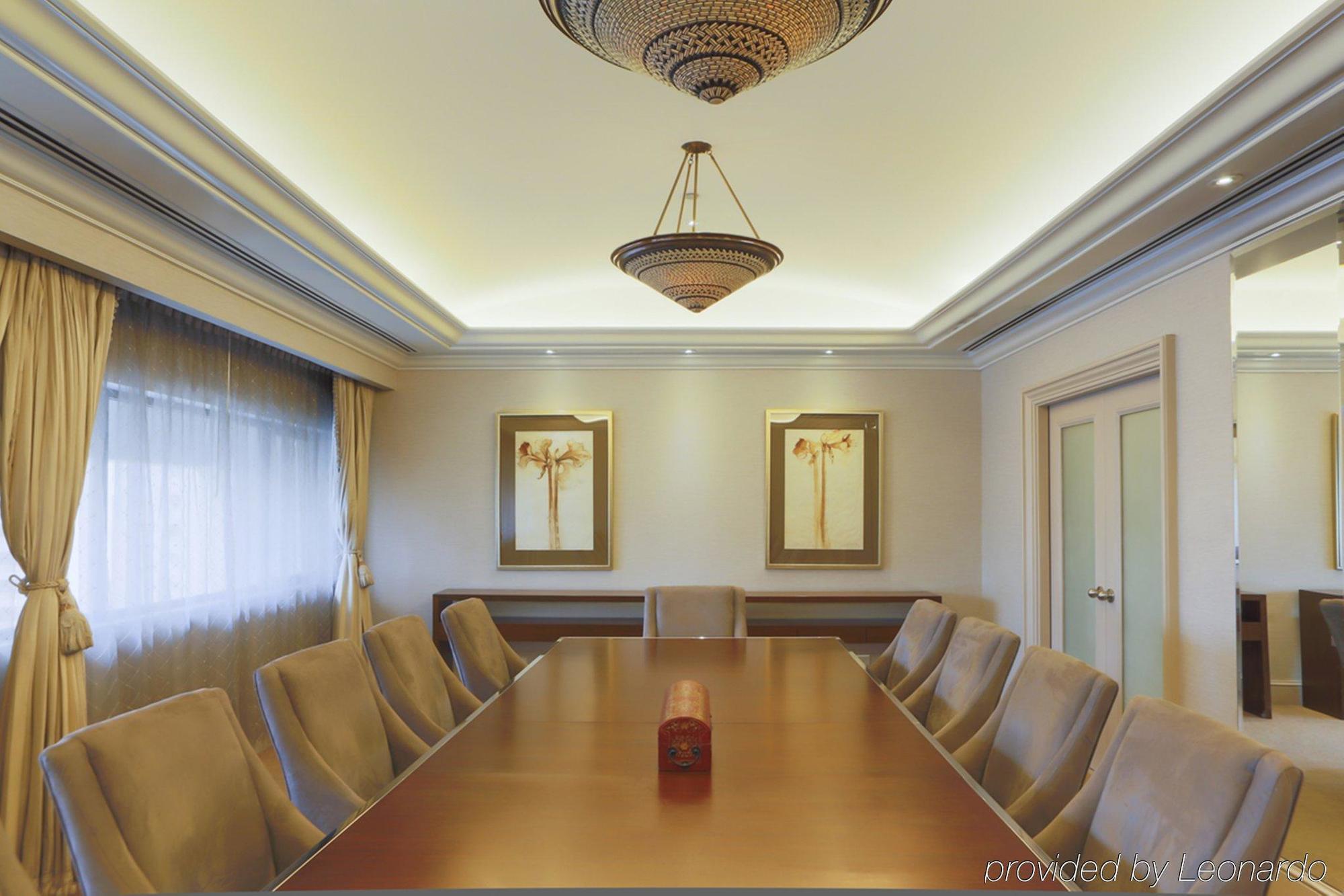 Intercontinental Manila Hotel Makati City ภายนอก รูปภาพ