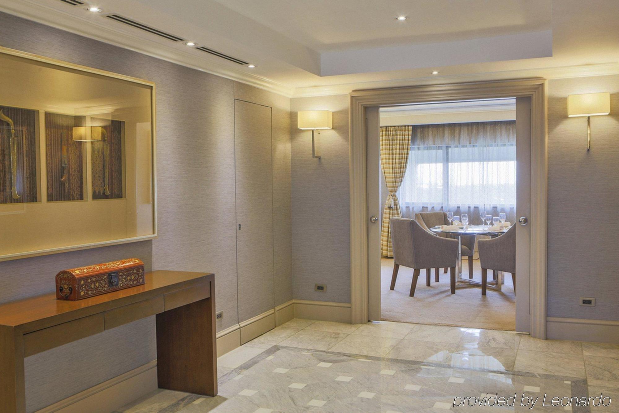Intercontinental Manila Hotel Makati City ภายนอก รูปภาพ