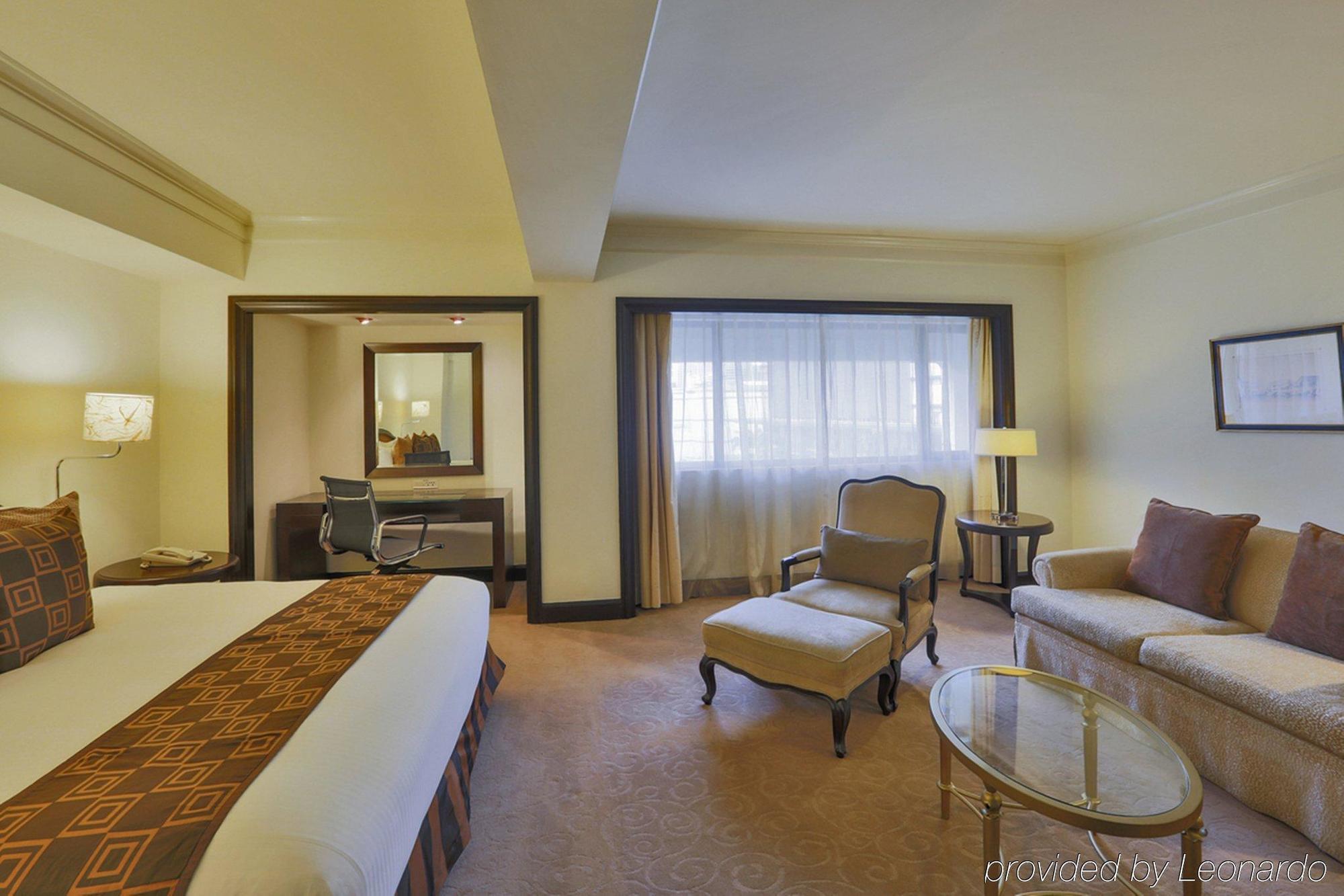 Intercontinental Manila Hotel Makati City ภายนอก รูปภาพ