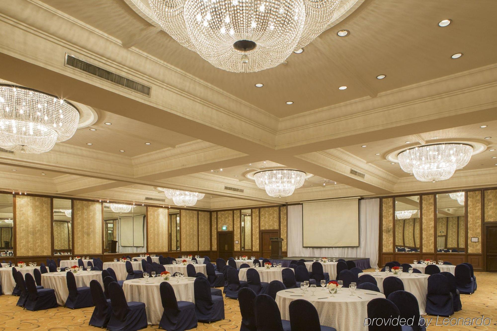 Intercontinental Manila Hotel Makati City ภายนอก รูปภาพ