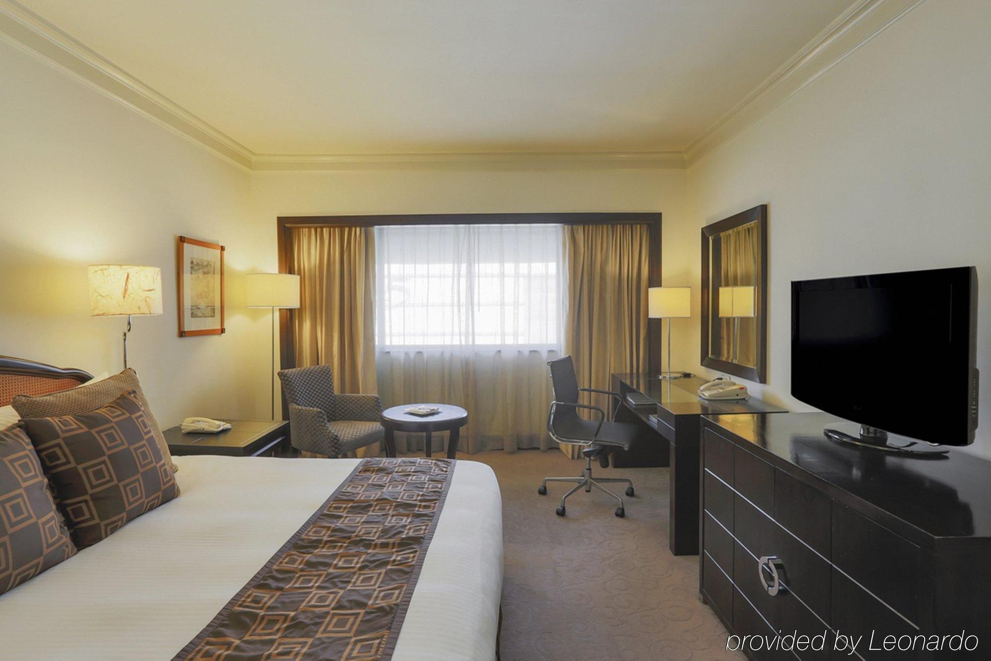 Intercontinental Manila Hotel Makati City ภายนอก รูปภาพ